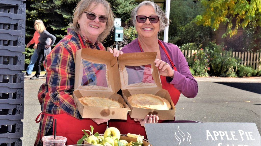 El-Apple-Harvest-Festival-de-McCloud-continua-con-su-deliciosa