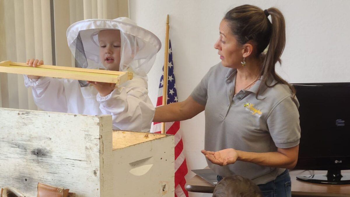 Homeschool Field Trip – Honeybee at Hodge’s
