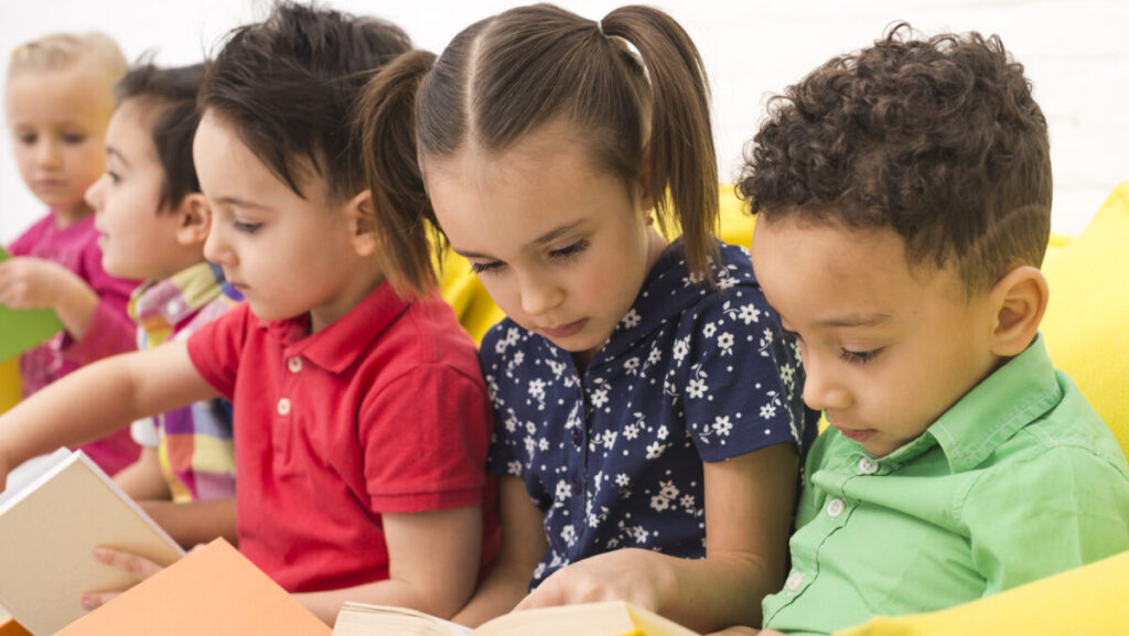 kids reading
