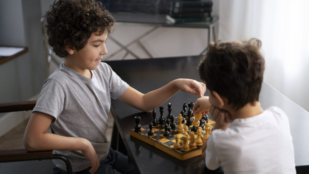 young-kids-playing-chess-together