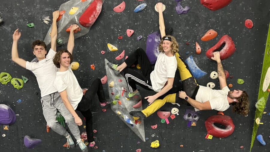 Teen Rock Climbing – Crux Class