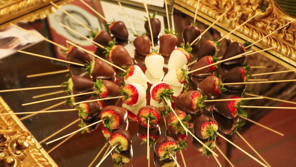 Feb25_ChocolateAfterDark_9005_1920x1080