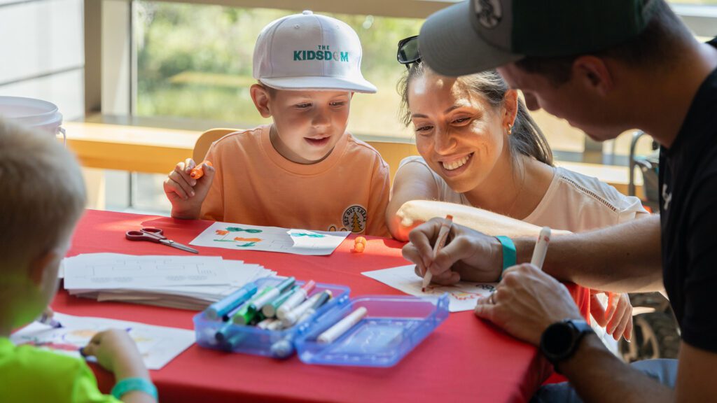 Family2ndSat_Love_1920x1080