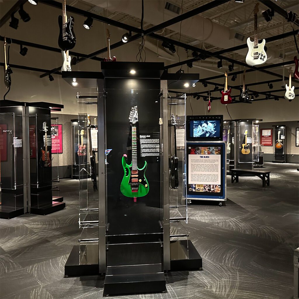 Crossroads-Exhibit-Inside-1080x1080