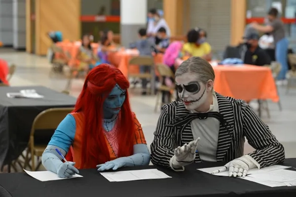 Chico Marketplace Costume Contest
