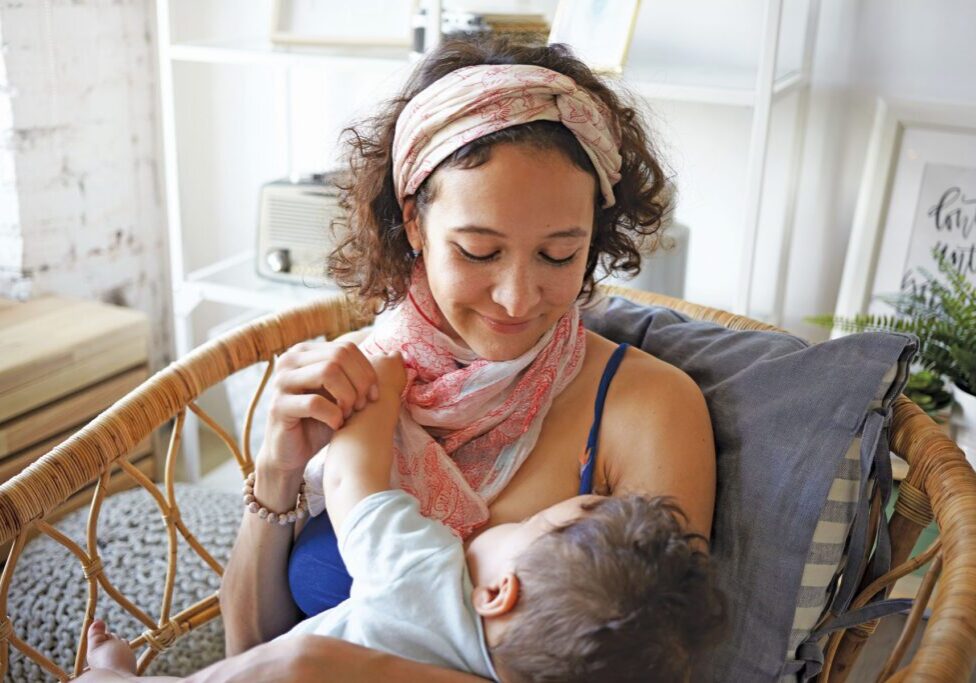 Breastfeeding support can look different from family to family and from child to child. Non-judgmental breastfeeding support is available in-person and via phone. Photo by Freepik